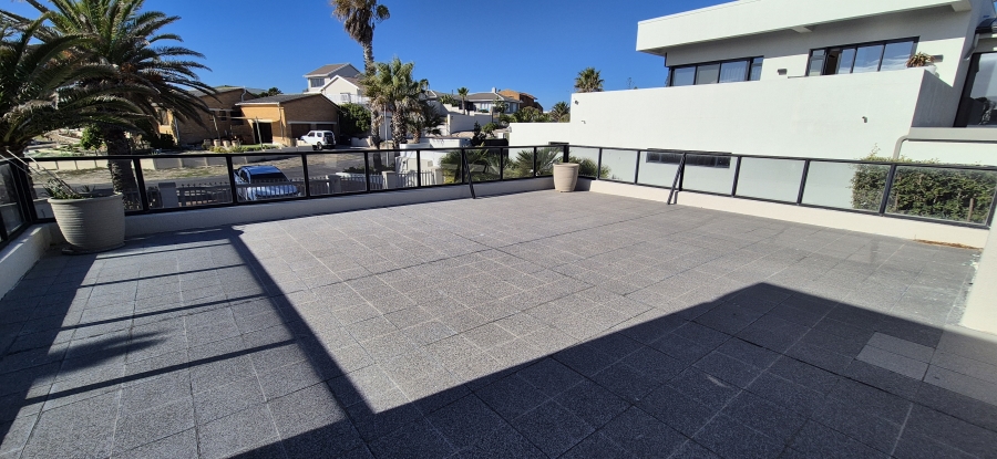 4 Bedroom Property for Sale in Van Riebeeckstrand Western Cape